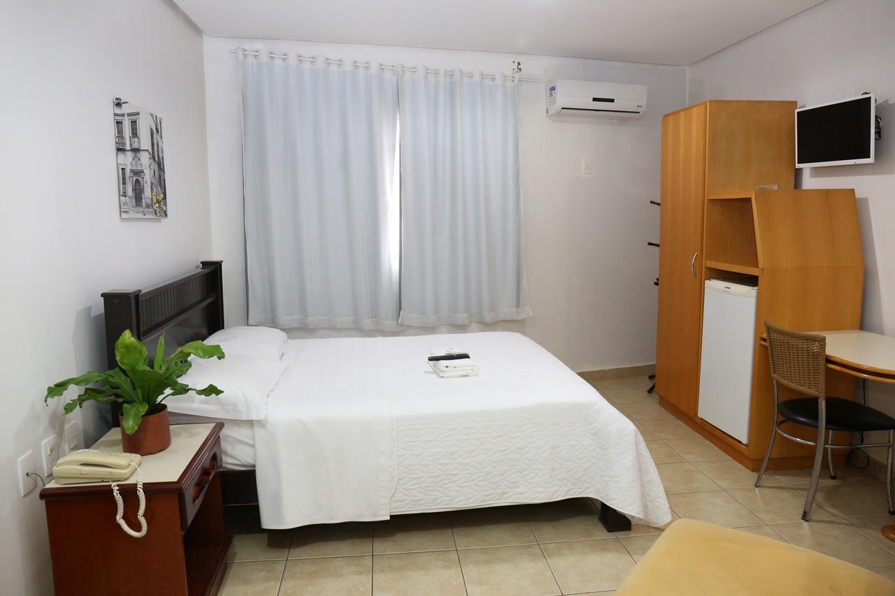 Licia Hotel Joao Pinheiro Exteriér fotografie
